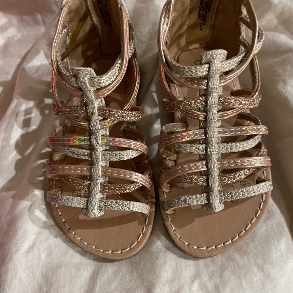 Perfect for Summer ✨✨🆕✨✨ Olive & Edie GLADIATOR SANDAL 🆕